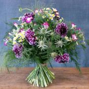 How to... Make a Wild Meadow Hand-Tied Posy